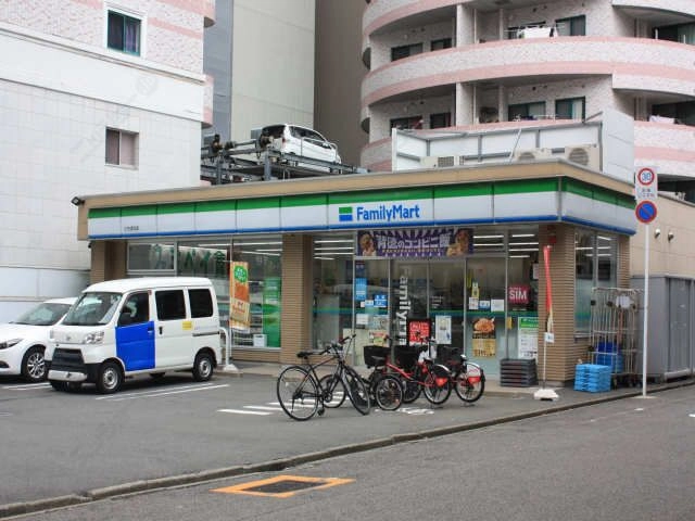 コンビニ