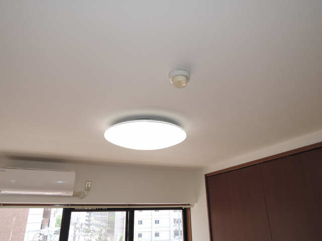 居室照明器具