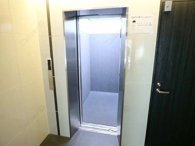 エレベータ