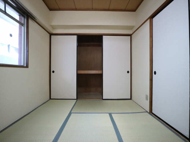 丸美シャトー大須 7階 和室