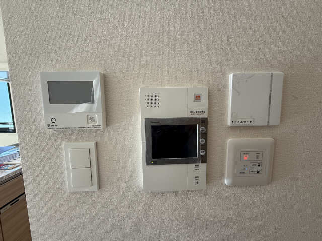 モニター付きインターホン