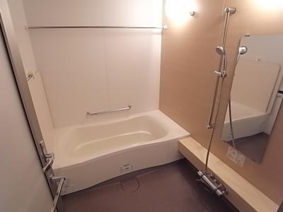 グラン・アベニュー 栄 13階 浴室