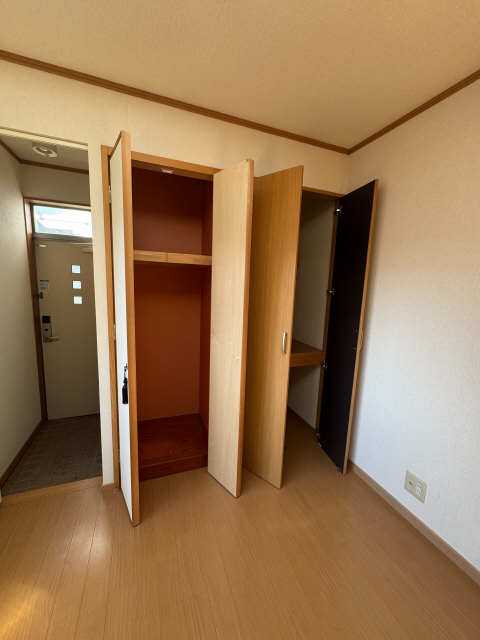 倉庫室内