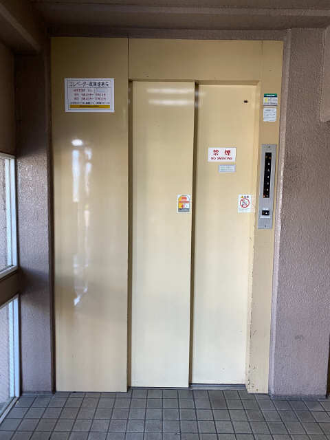 エレベーター