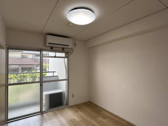 洋室1