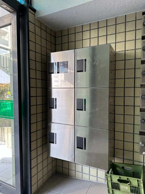 宅配ボックス