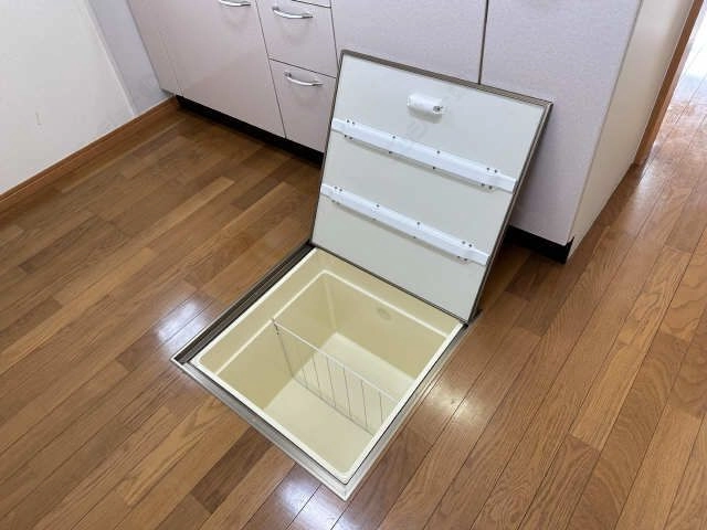床下収納