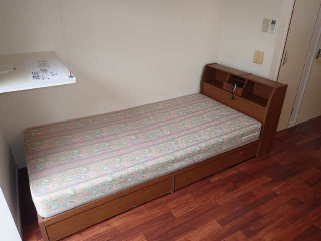 ベッド