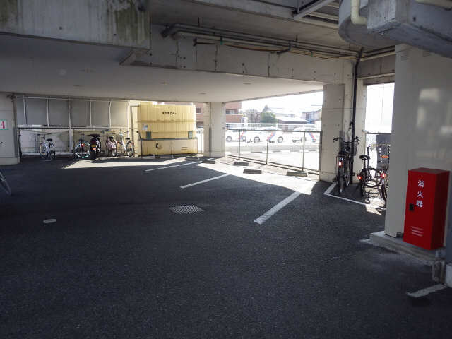 Ｉ・Ｓ　ｃｏｕｒｔ 5階 駐車場