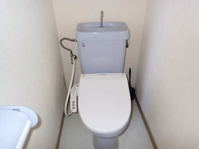 ＬＥ・ＤＯＭＥ 2階 WC