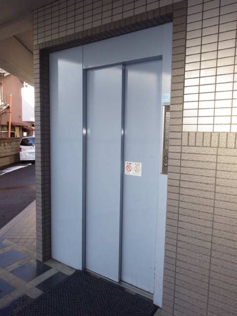 エレベータ―