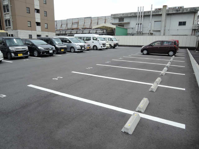 鶴田ハイツ 2階 駐車場