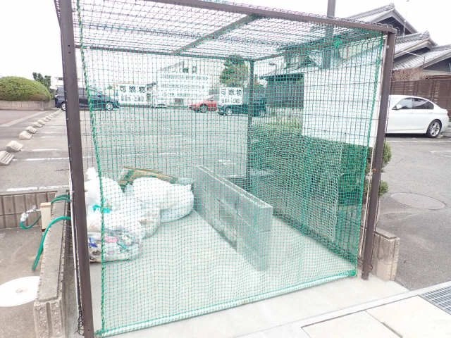 ゴミステーション