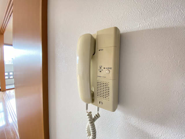 インターホン