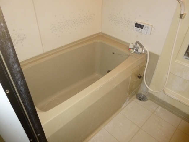 エトランゼ岐阜 2階 浴室