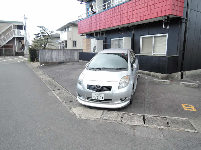 ＯＭレジデンス西岐阜 3階 駐車場