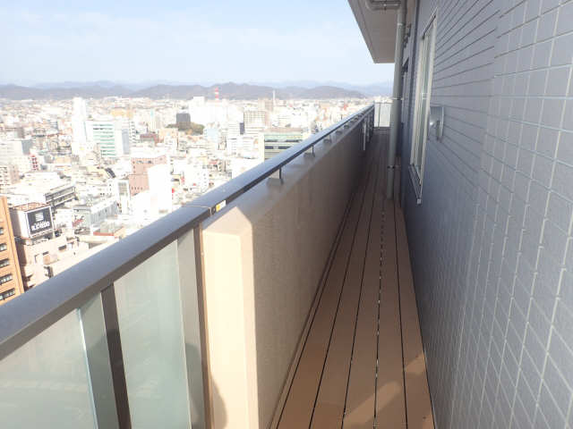 西バルコニー
