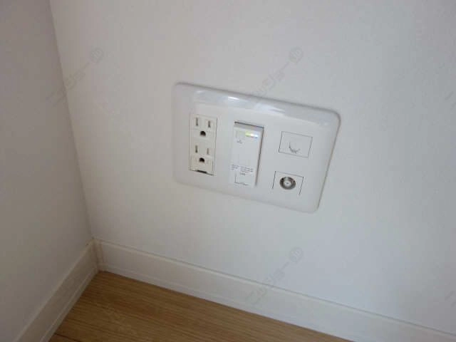 コンセント型WIFI