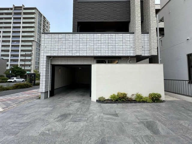 ガレージ
