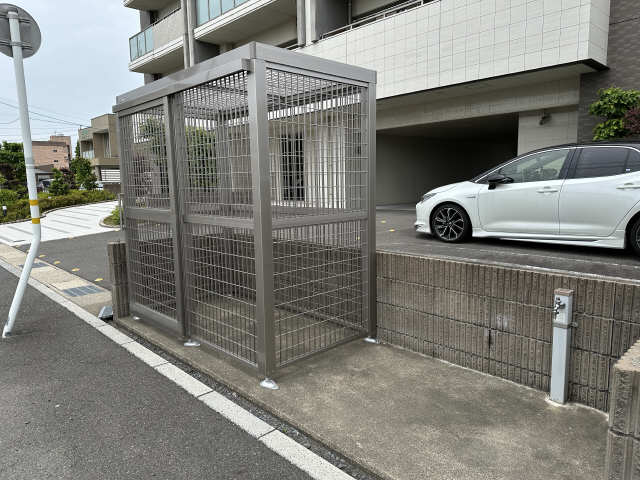 ゴミ捨て場