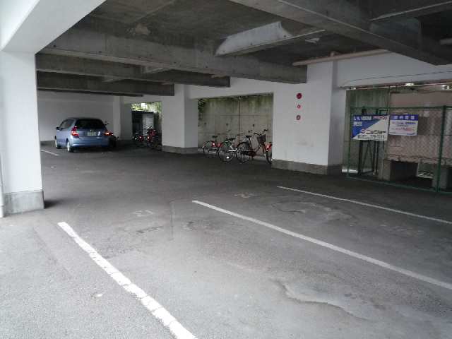 駐車場&駐輪場