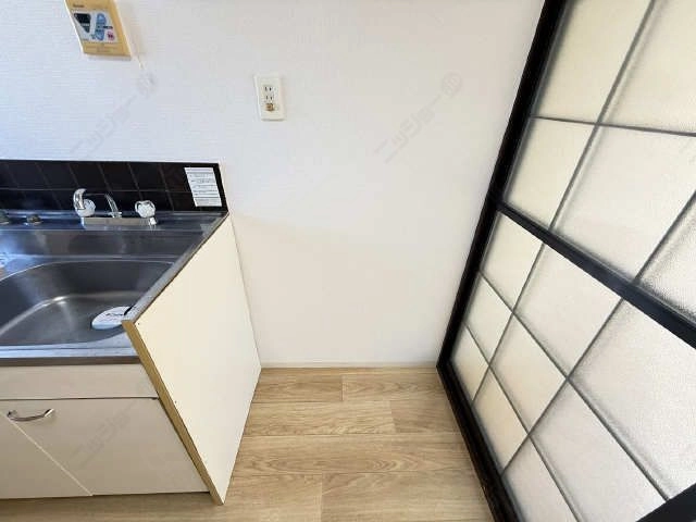 冷蔵庫置き場