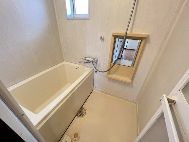 サン　ビューラ１２ 2階 浴室