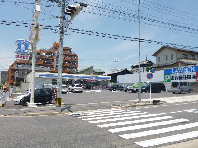 近隣コンビニ
