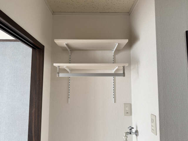 ランドリー可動棚