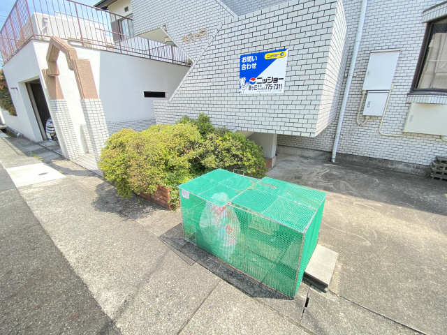 ゴミ捨て場