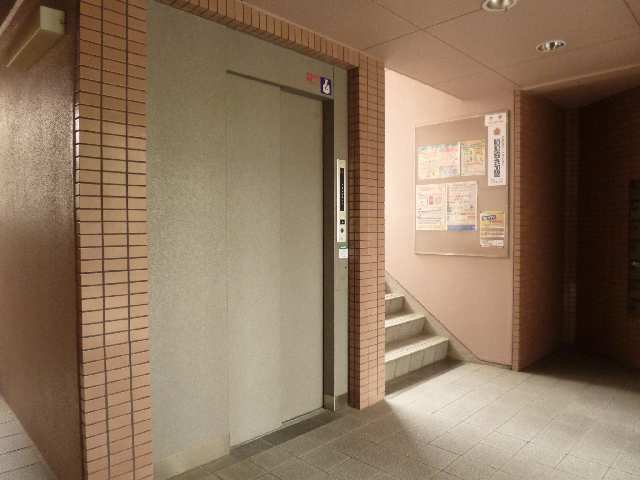 スカイヒルズＫａｗａｉ 6階 エレベーター