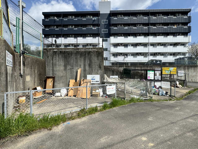 敷地内ゴミ置き場