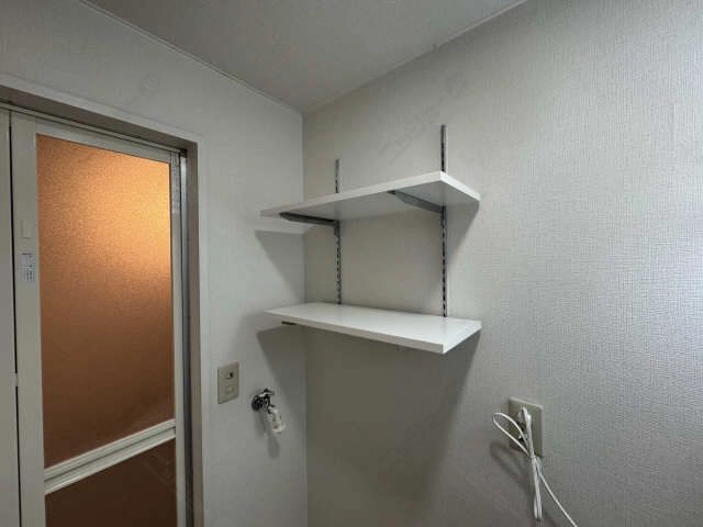 ランドリー可動棚