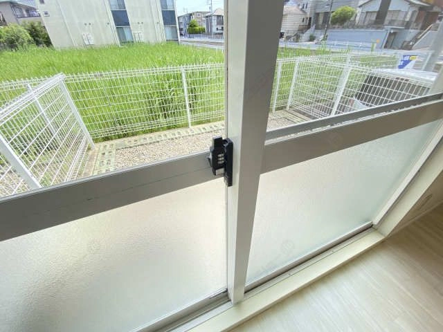 ダイヤル式クレセント錠