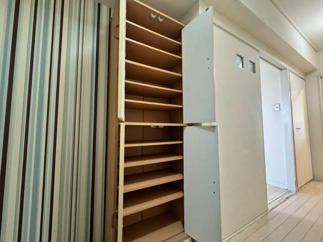 シューズBOX
