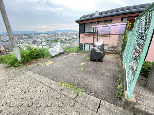 駐輪場B