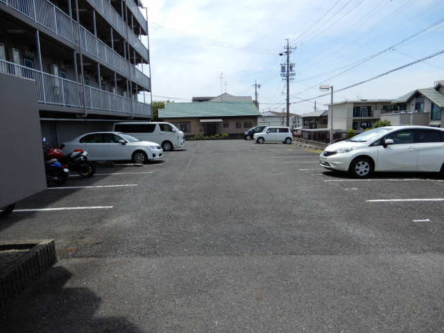 アイコーサンハイツⅠ 4階 駐車場