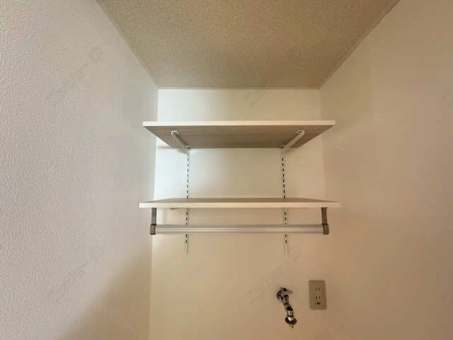 ランドリー可動棚