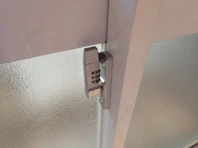 ダイヤルクレセント錠