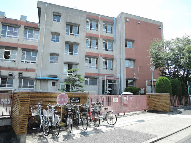 正和マンション 1階 小学校