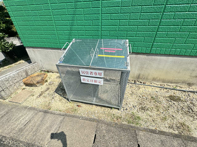 ゴミ置き場