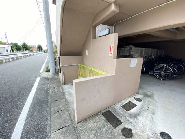 ゴミ捨て場