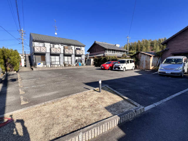 コーポくまばり 2階 駐車場