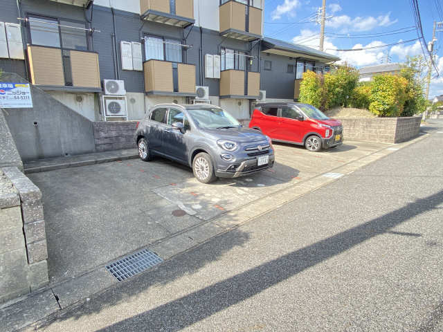 グレースハイム 2階 駐車場