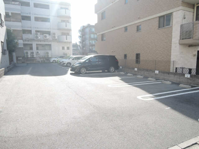 ＬＯＦＴビル 5階 駐車場