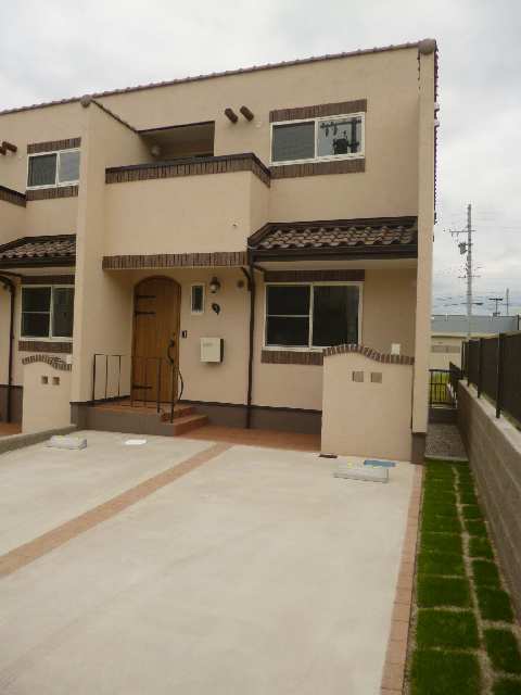 ３号室外観