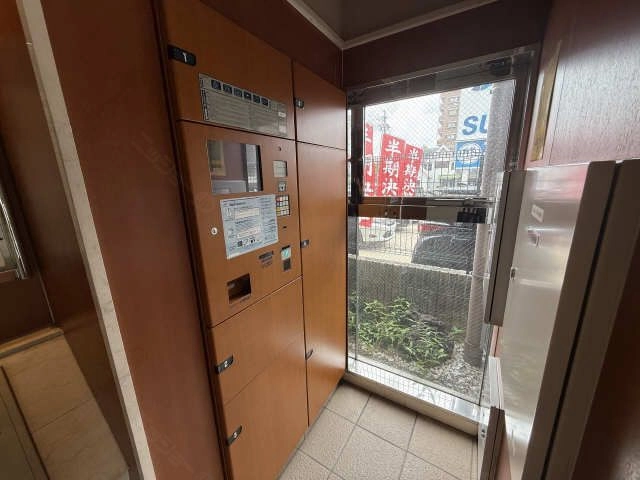 宅配ボックス