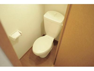 レオパレスわかば 2階 WC