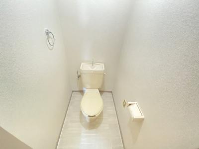 ラ・ファミーユⅠ 3階 WC
