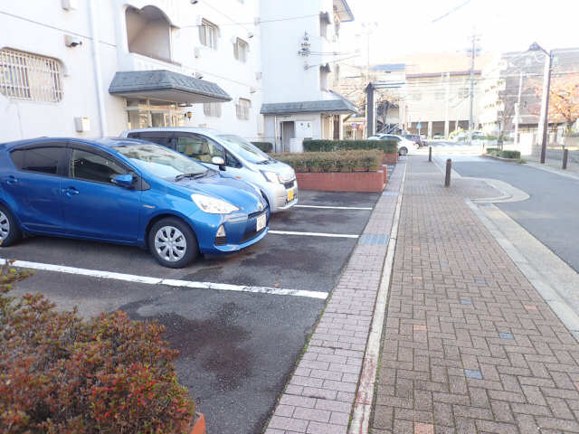 伊藤ビル 4階 駐車場